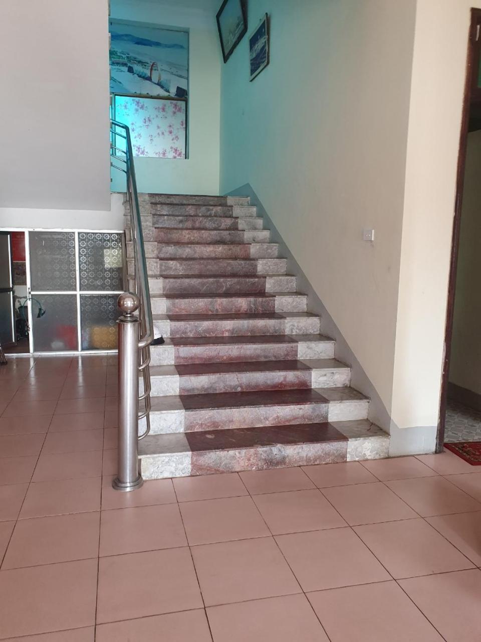 Hotel Khach San Vien Dong Cửa Lò Exterior foto